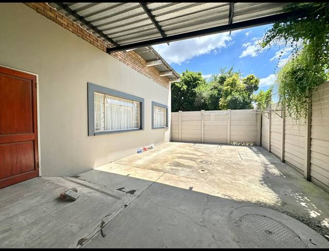 M² APARTMENT BLOCK FOR SALE IN ANNADALE